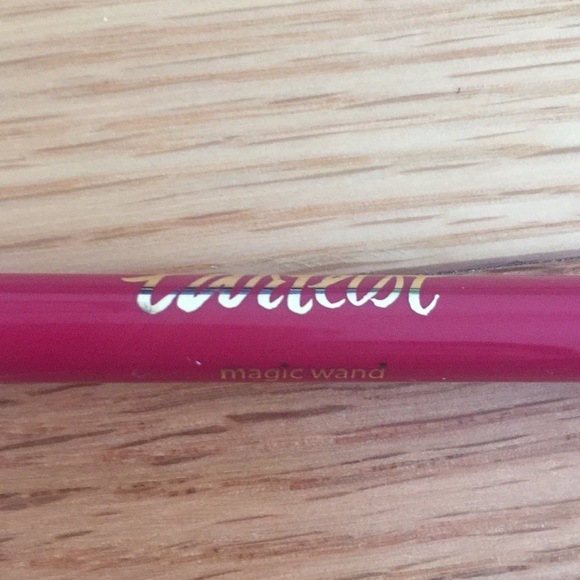 Makeup & skincare bundle + FREE GIFT 🎁 - Picture 3 of 8